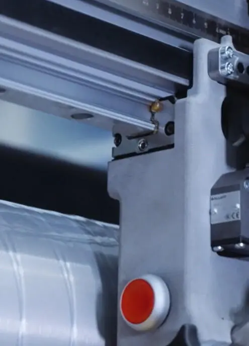 Automatisierte Breitenverstellung: Hohe Reproduzierbarkeit spart Zeit und Material