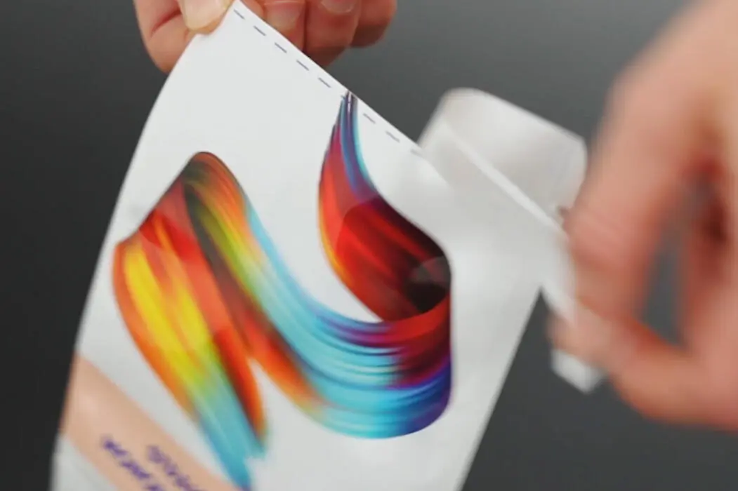 How polypropylene-based pouches can be opened as if pulled with a ruler thanks to MDO technology